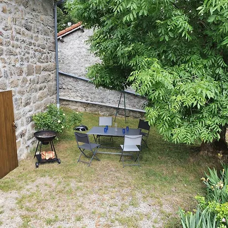 De France 4/6 Personnes A La Vialatte Saint-Symphorien (Lozere)